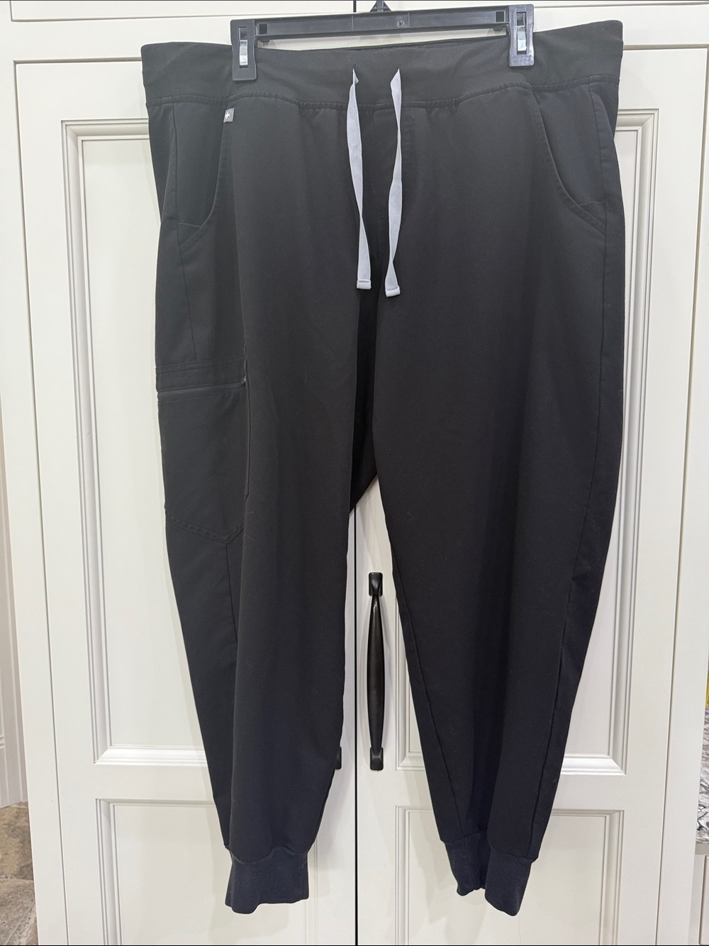 FIGS Zamora Women’s XL P Jogger Scrubs Pants Medical Black Nursing